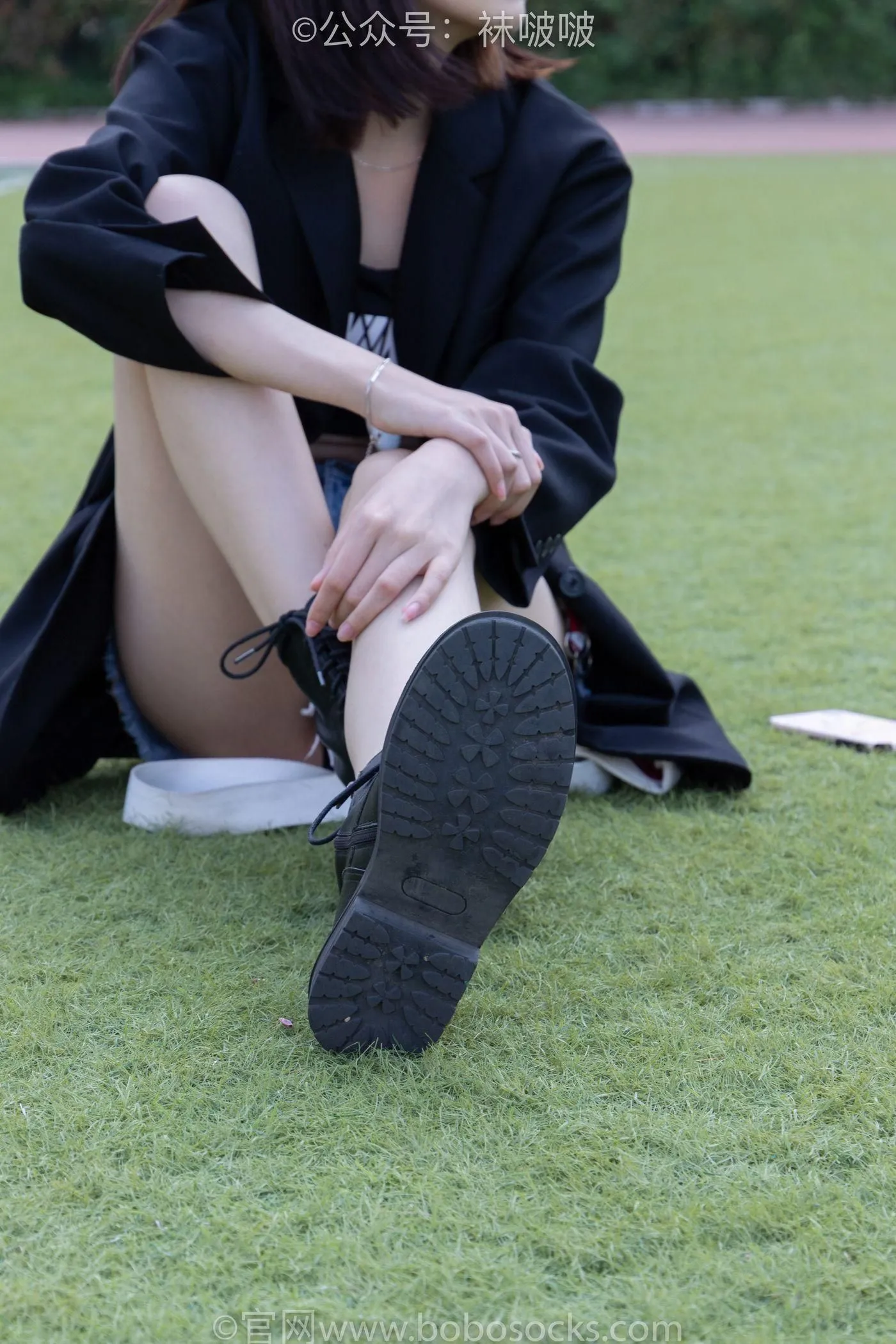[BoBoSocks袜啵啵]NO.010 小甜豆-马丁靴、白色短棉袜、裸足 [117P]插图9